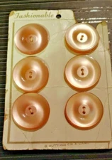 VINTAGE LOT #26 TAN PEARLIZED LARGE BUTTONS 6PC 1 1/2" BY  FASHIONABLE EXC