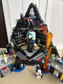 70631 The LEGO Ninjago Movie Garmadon's Volcano Lair - Near 100%