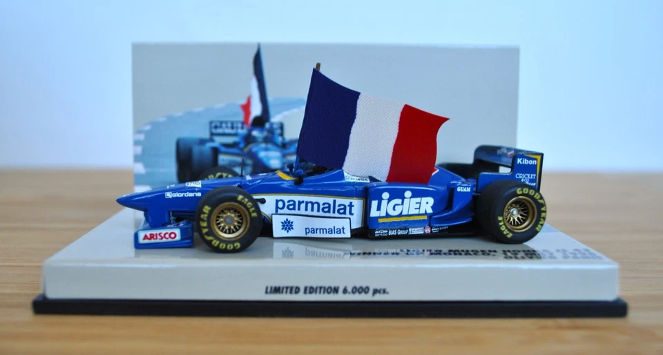1/43 Minichamps Limited Edition Formula 1996 Ligier Mugen Honda JS 43 Panis #9 - Image 4 of 4