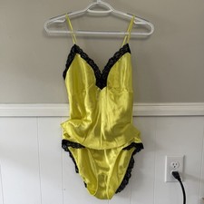 VTG Y2K Victoria's Secret Yellow/Black Satin Brief Panties  Cami Set Sz M