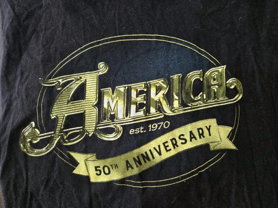 AMERICA Band Est. Camiseta negra 1970 "50 aniversario" talla 2XL rock clásico usada en excelente estado Foto 2 de 4