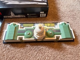 LEGO Architecture United States Capitol Building 21030 W/ Box & Instructions