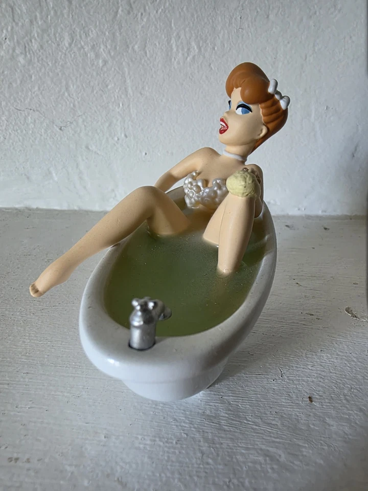 figurine " Girl Baignoire " Sexy Demons Et Merveilles - Photo 4/4