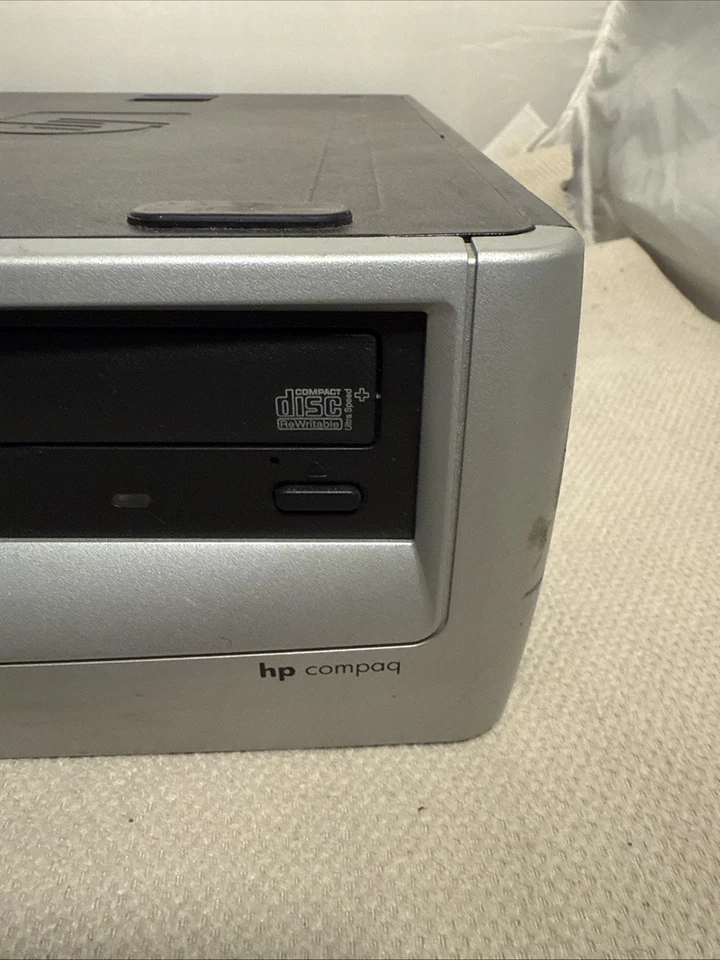 Used HP Compaq D530 SFF PC Pentium 4 2.66Ghz, Win XP pro. For Parts - Image 2 of 4