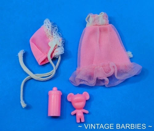 RARE Vintage Sears Barbie Doll Babysits #7882 Accessories Near Mint ~ 1970's
