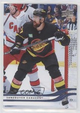 2025-26 Upper Deck Series 1 Filip Hronek #175 0b3