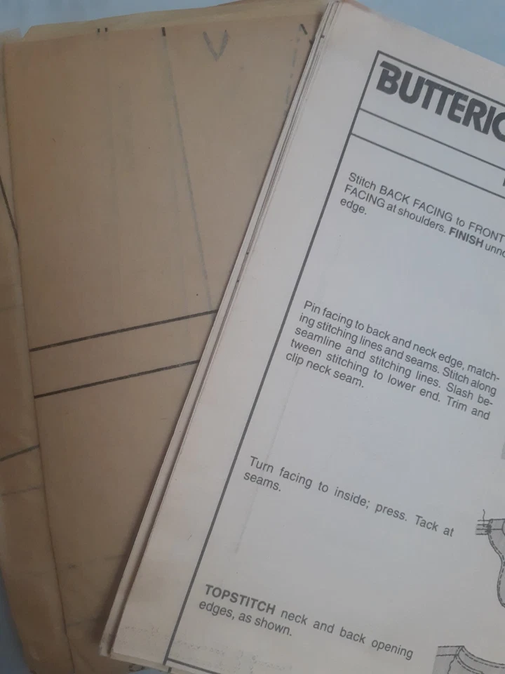 Suit Jacket Skirt Pants Top Butterick Classics L XL Sewing Pattern 6593 Easy  - Image 4 of 4