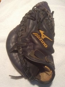 mizuno left handed catchers mitt