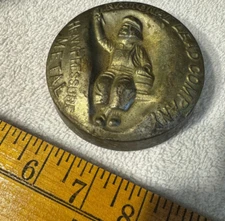 Vintage NATIONAL LEAD COMPANY Dutch boy Paint paperweight early advertising