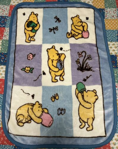 Vintage Disney Classic Winnie The Pooh Honeypot Bees Flowers Baby Blanket 28x42