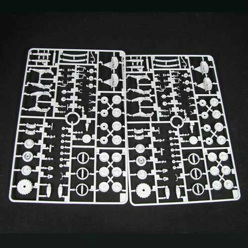 BRONCO CB35077 1/35 British 25pdr sp 'Bishop' - Image 2 of 4