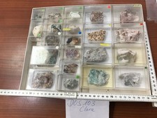 Kleine Sammlung mit Mineralien in Dosen, beschriftet,nur Grube Clara D (DOS-103)