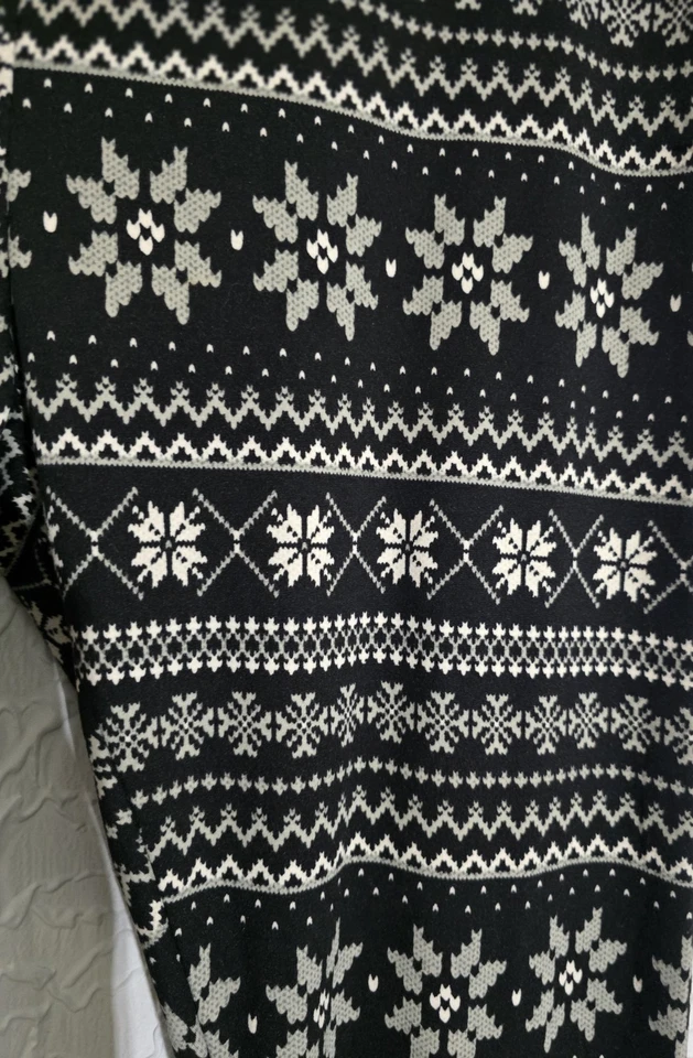 Leggings para mujer Time and Tru Fair Isle tiro alto ajustados negros nieve XL (16-18) Foto 3 de 4