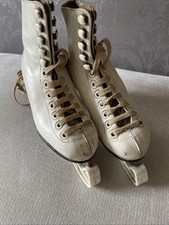 Vintage Fagan Child&rsquo;s Ice Skating Shoes Size 8  9133 ice skates Czechoslovakia