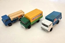 Vintage Yatming Tanker Trucks Lot Of 3 Pepsi, Union 76, And Cargo Express
