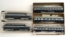 HO Scale Athearn, PA-1 Diesel Locomotive Baltimore  Ohio  4 Additional Cars