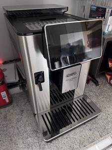 DeLonghi PrimaDonna Soul ECAM610.75.MB Kaffeevollautomat Edelstahl/Schwarz