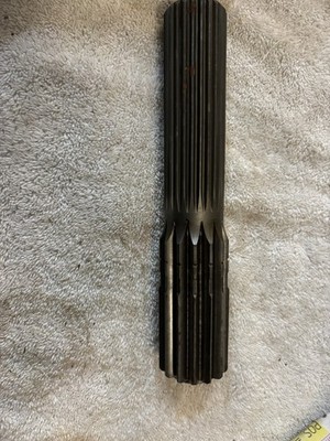 John Deere Pinion Shaft LH R235732