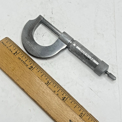 Vintage Millers Falls 0'' - 1'' Pocket Size Machinist Outside Micrometer (USA)