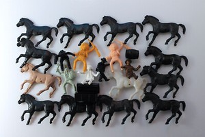 Payton Wagoneers Cowboys Horses & Accessories Vintage Plastic Playset Figures