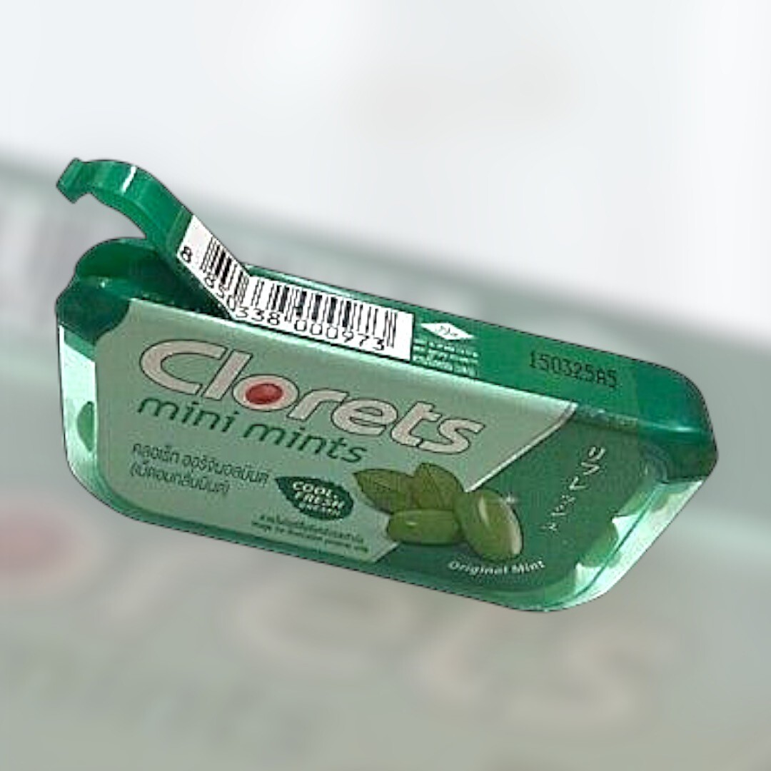 [HALAL] Clorets Mints Breath Freshening Mouth Freshener Original Mint 12 X 12g