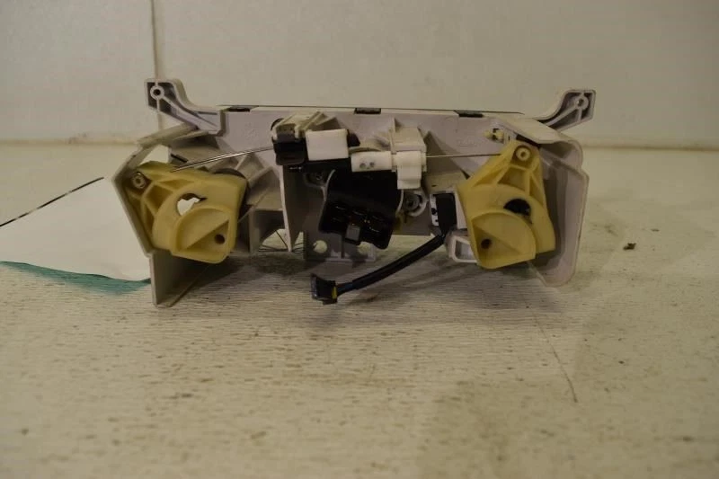 Climate Temperature Control Fits 04-05 FREELANDER 1820618 — 第 4/4 张图片