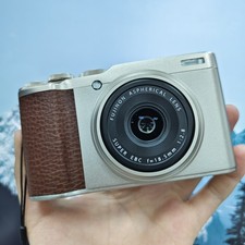 Fujifilm Fuji XF10 24.2 MP Compact Digital Camera Champagne Gold English Tested