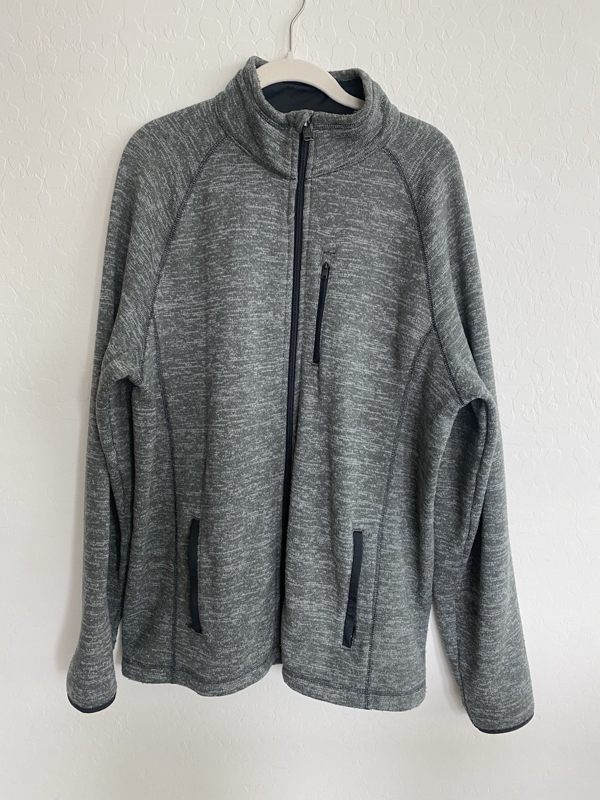 Swiss+Tech Men's Full Zip Fleece Jacket Gray Stand Collar Pockets Size L 42-44