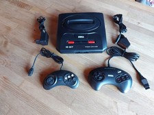 Sega Mega Drive 2 mit Switchless 50/60hz Mod. Top Zustand. RGB.  2 Controller.