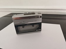 Sanyo Vintage Mini Cassette Voice Recorder M1120 Built-in Speaker.