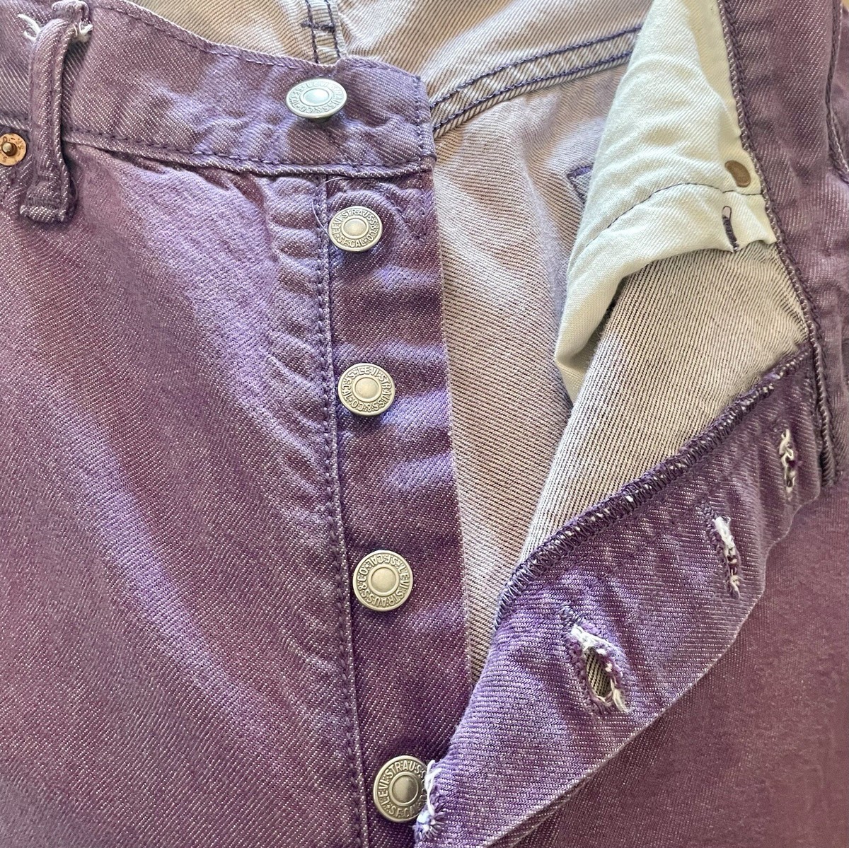 Vintage 90s Levi Strauss 501 Purple Jeans Size 36