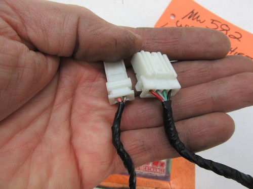 WIRE PLUG CONNECTOR OFF AUTO TRANSMISSION SHIFTER SHIFT LOCK SOLENOID CONSOLE AT - Picture 5 of 5