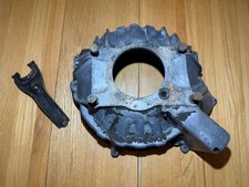 1988-1991 Chevy Gmc Bellhousing Sm465 External Slave Hydraulic Clutch 15562386 1988-1991 Chevy Gmc Bellhousing Sm465 External Slave Hydraulic Clutch 15562386