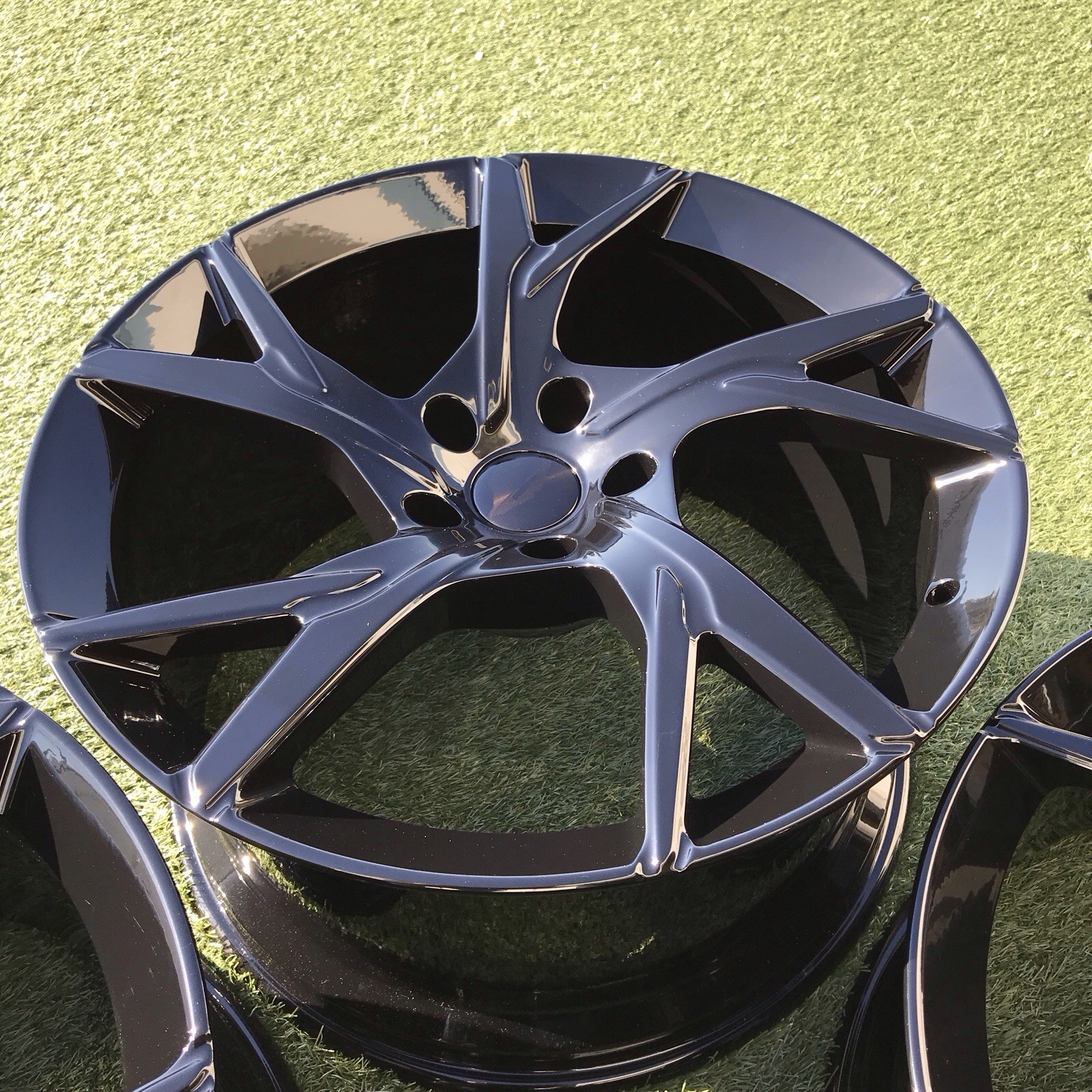 21 ASTON MARTIN DBS SUPERLEGGERA Y SPOKE GENUINE BLACK RIMS OEM GENUINE SET 4