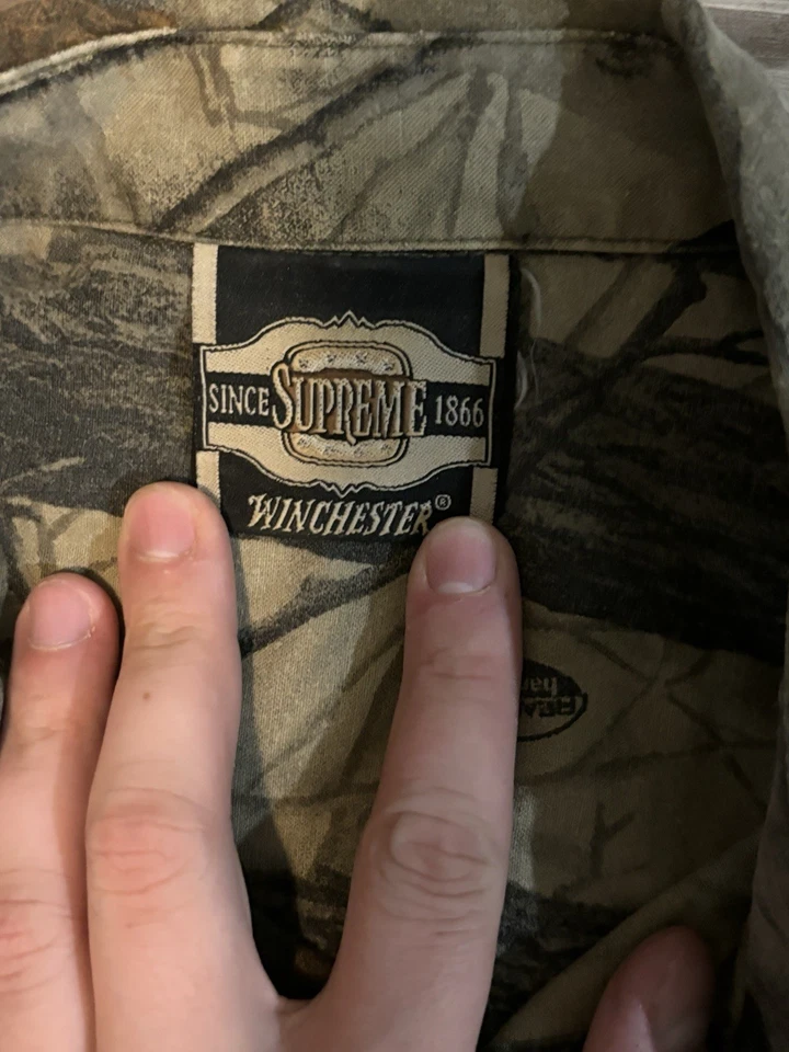 WINCHESTER SUPREME Camouflage Button Short Sleeve shirt Real Tree Men’s Med - Image 4 of 4