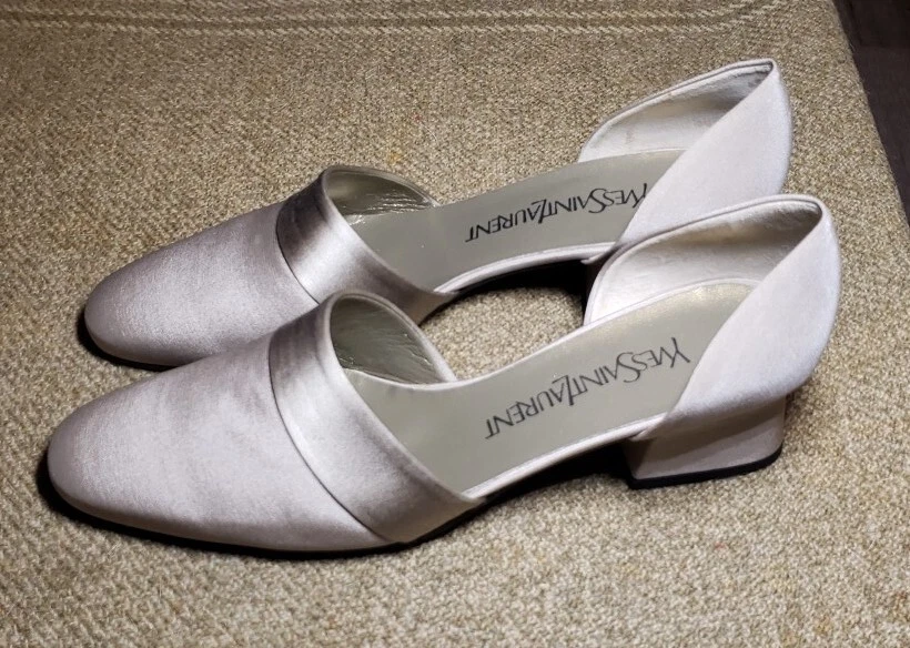 SAINT LAURENT (YSL) Scarpe Yves St Laurent nuove in pelle satinata 7M