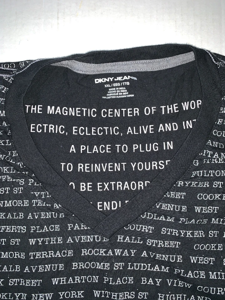 Preowned- Exclusive DKNY “NYC World” V-Neck T-Shirt Mens (Size XXL) - Image 3 of 4