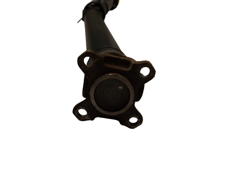 2002-2006 BMW 325xi AWD Automatic Transmission Rear Driveshaft Used OEM - Изображение 2 из 4