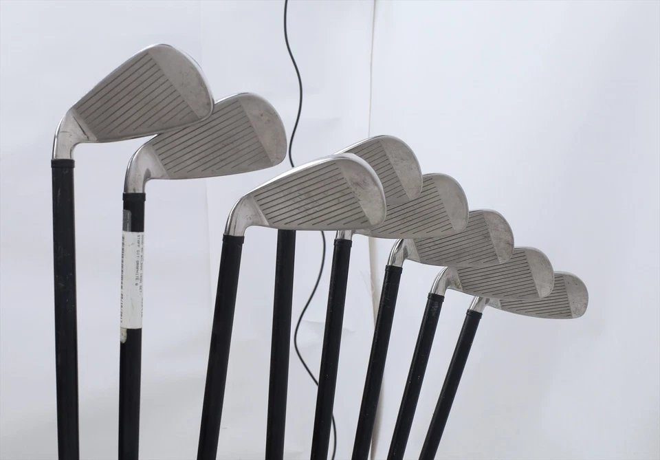 Juego de plancha Wilson Staff Di7 4-Pw, Gw Stiff Flex Ust grafito 0614042 bueno Foto 2 de 4