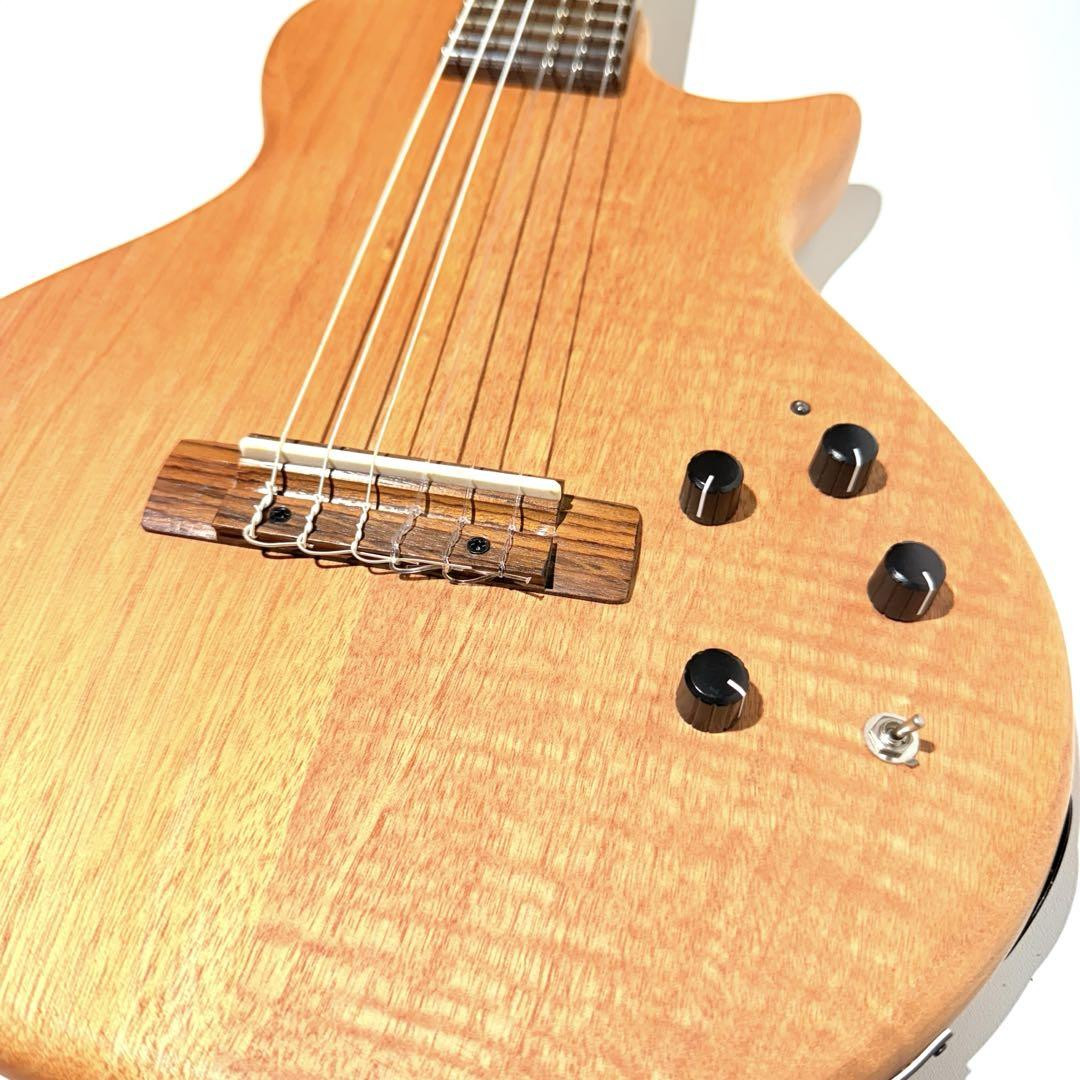 Zuma Classic Nylon Guitar - Portable, Excellent Condition Zuma Classic Nylon Guitar - Portable, Excellent Condition