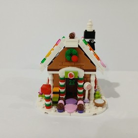 LEGO 40139 Gingerbread House Christmas Seasonal Retired