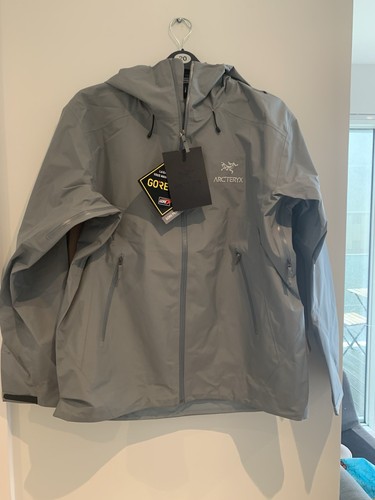 Arc’teryx Beta lT