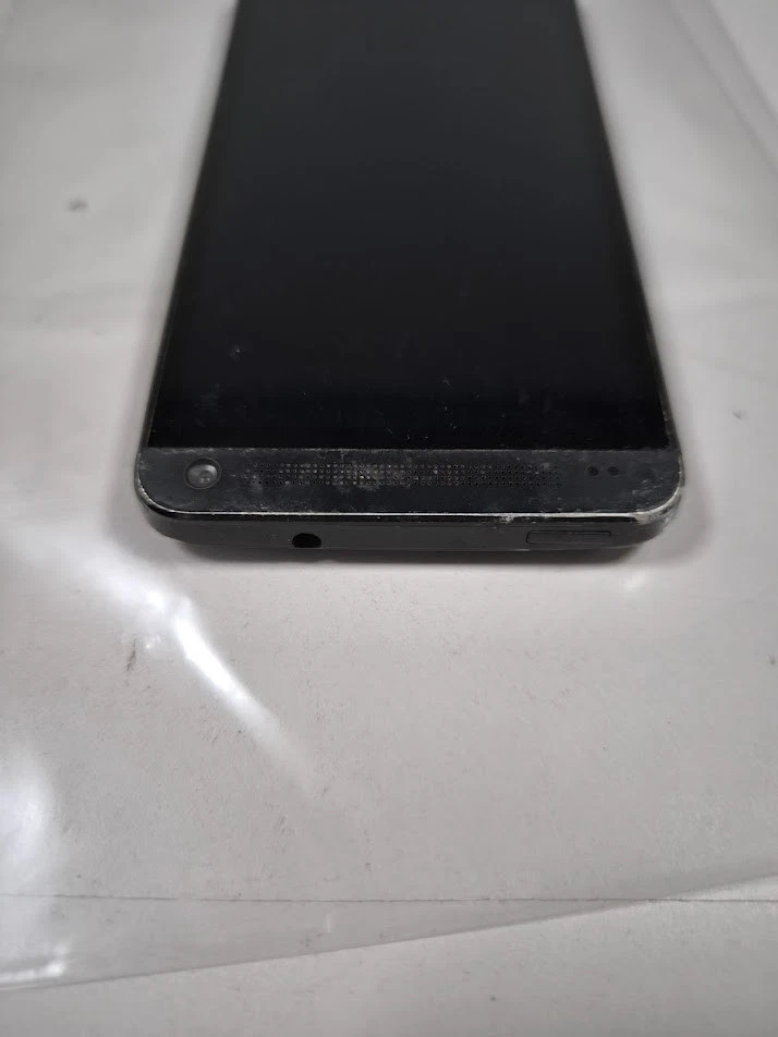 HTC One (PN07100) Teléfono Inteligente - No Funciona, Sin Accesorios - Imagen 4 de 4
