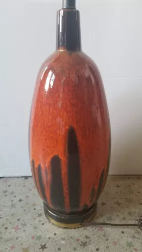 Stunning ! Vintage MCM Orange / Brown Volcanic Lava Drip Glaze Table Lamp 