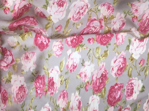NEU schöner hochwertiger Designer weicher Satin Blumenmuster Stoff - Bild 2 von 5