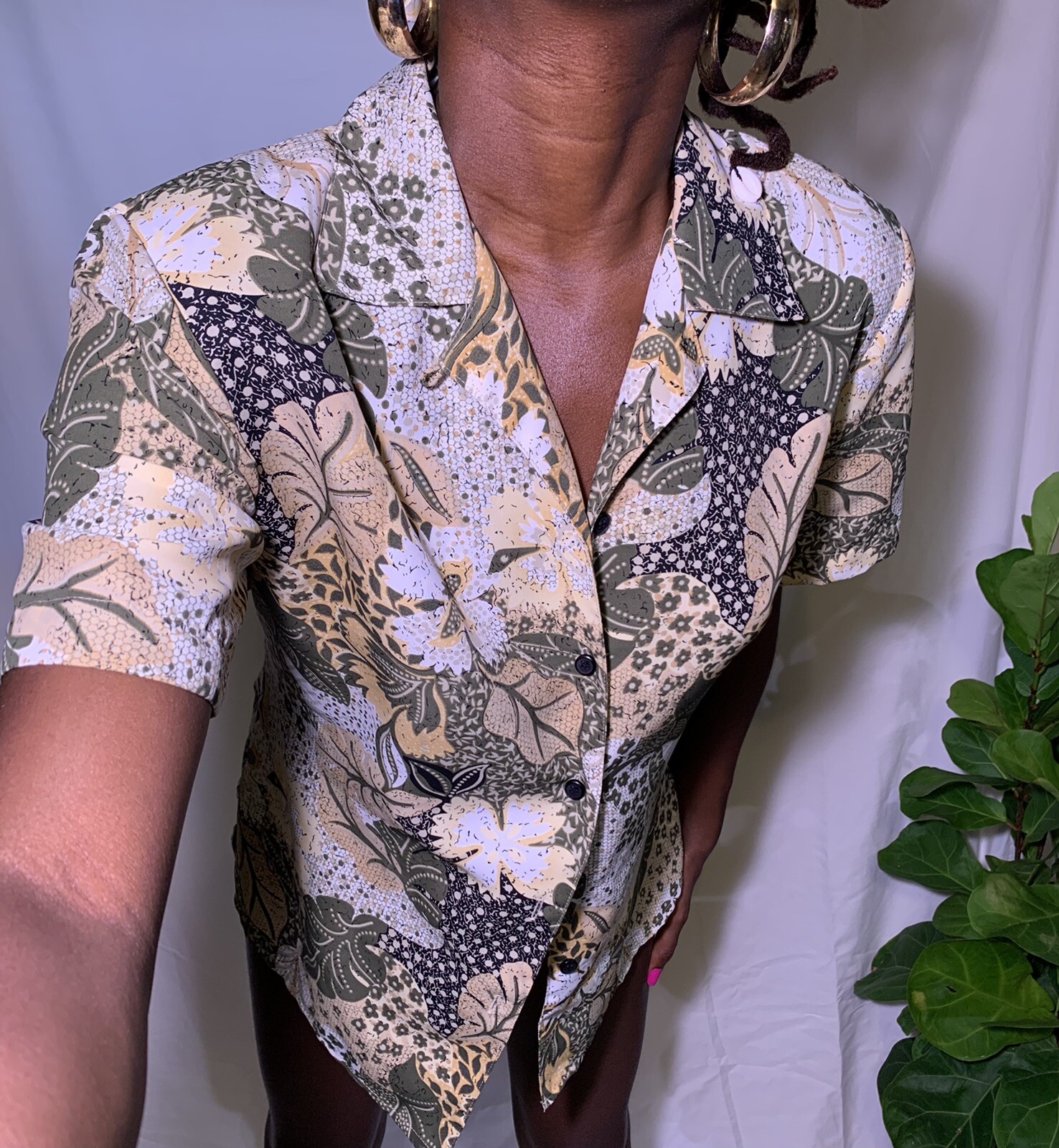 Notations, Size Medium, Buttoned down green flora… - image 2