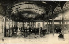 Old postcard Vichy Le Hall du Palais des Sources (267180)
