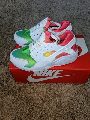 air huarache 5.5 womens red