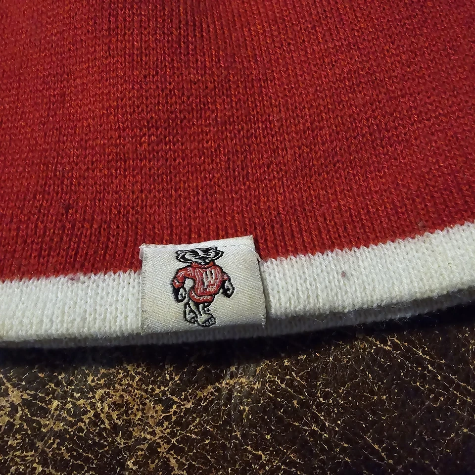 De Colección Wisconsin Gorro Gorra O/S Rojo Crema Coliseo Atletismo LA Deportes Tejones Foto 3 de 4