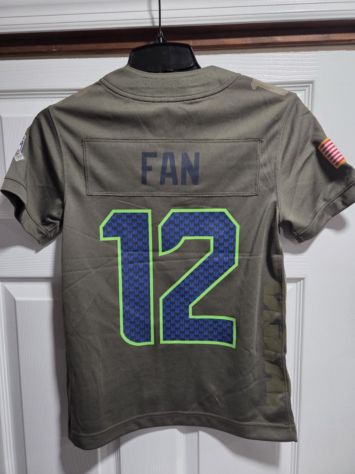 NEW Nike Seattle Seahawks 12th Fan Salute to Service Jersey Youth sz S Small 8 thumbnail 5
